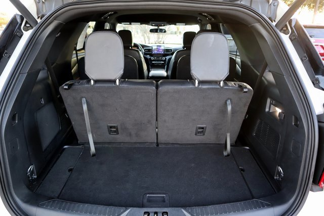 Certified 2023 Ford Explorer ST-Line w/ Class IV Trailer Tow Package image 23