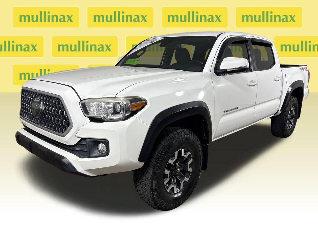 Used 2018 Toyota Tacoma TRD Off-Road w/ Technology Package AWD/4WD image 14