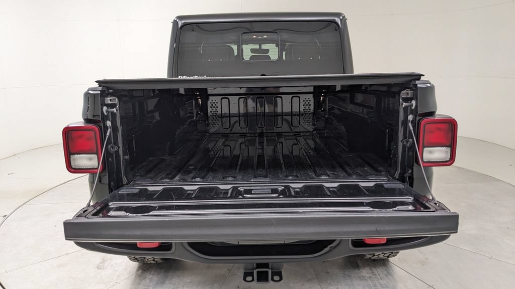 Used 2022 Jeep Gladiator Rubicon w/ Trailer Tow Package AWD/4WD image 7