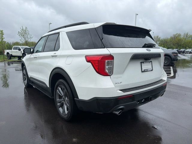 Certified 2023 Ford Explorer XLT w/ Equipment Group 202A image 3
