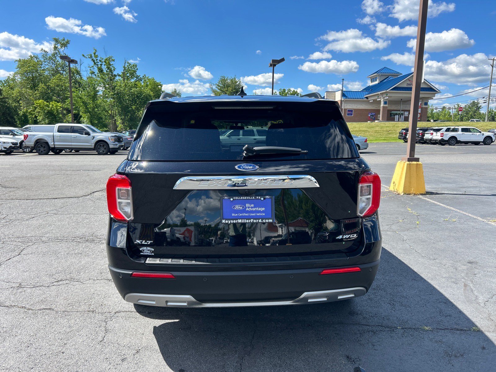 Certified 2024 Ford Explorer XLT w/ Equipment Group 202A AWD/4WD image 13