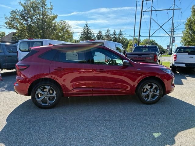 Certified 2023 Ford Escape ST-Line w/ Tech Pack #1 AWD/4WD image 2