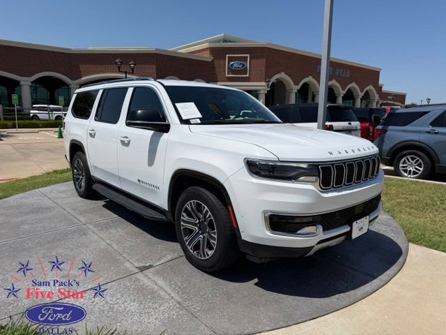Used 2024 Jeep Wagoneer L Series II RWD image 1
