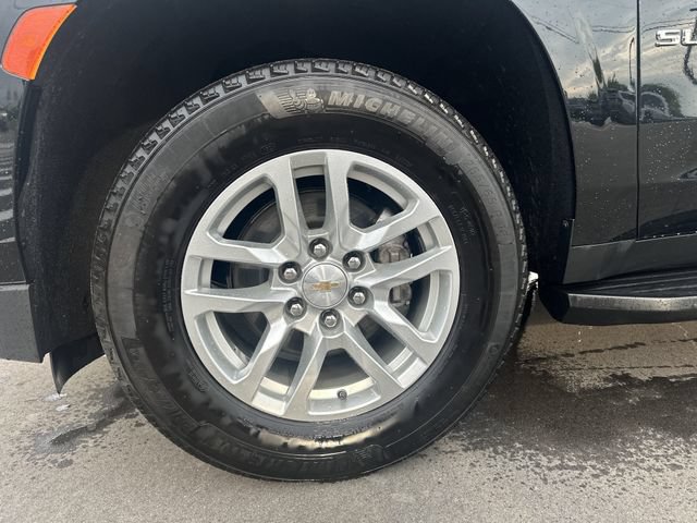 Used 2024 Chevrolet Suburban LT AWD/4WD image 9