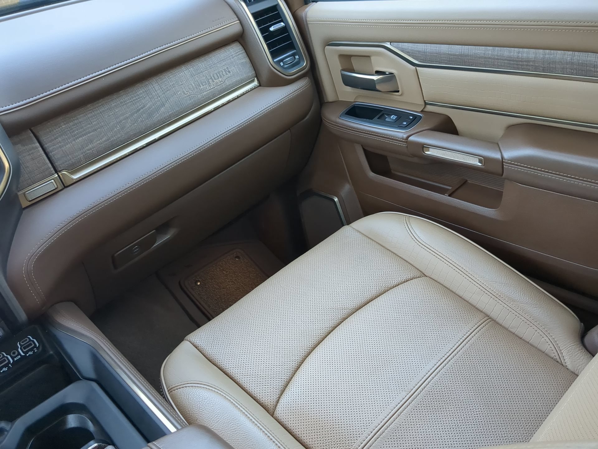 Used 2024 RAM 2500 Longhorn AWD/4WD image 53
