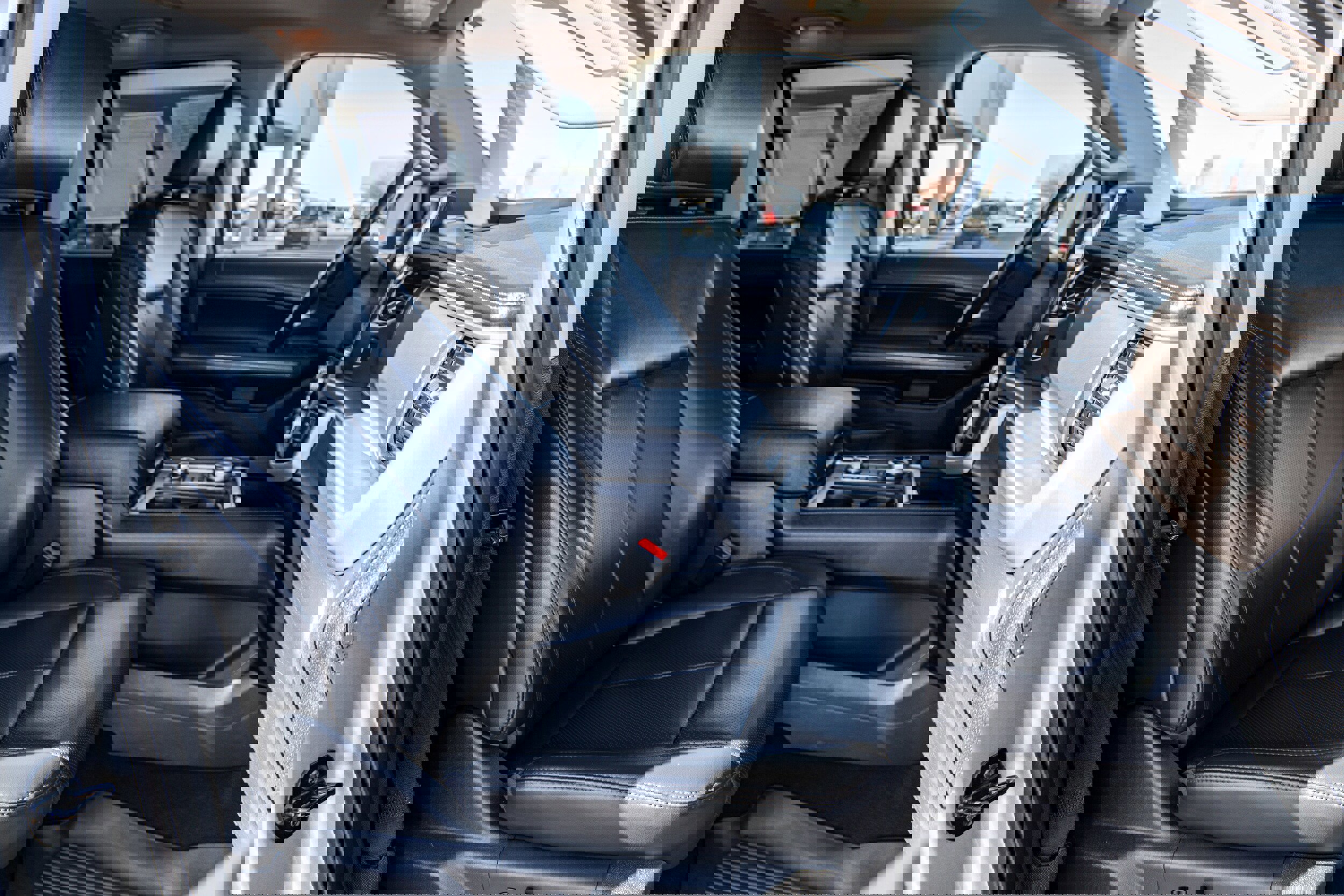 Certified 2024 Ford Expedition Max XLT image 9