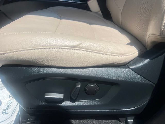 Certified 2023 Ford Explorer Limited w/ Equipment Group 301A AWD/4WD image 24