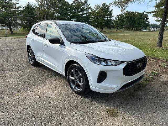 Certified 2023 Ford Escape ST-Line w/ Tech Pack #1 AWD/4WD image 28
