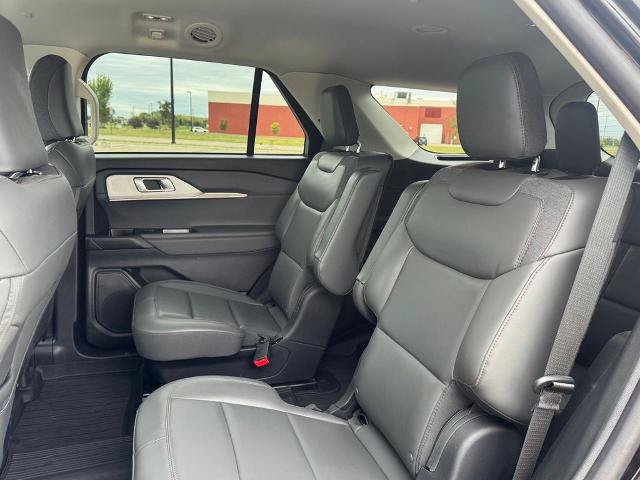 Certified 2025 Ford Explorer Active w/ Active Comfort Package AWD/4WD image 33