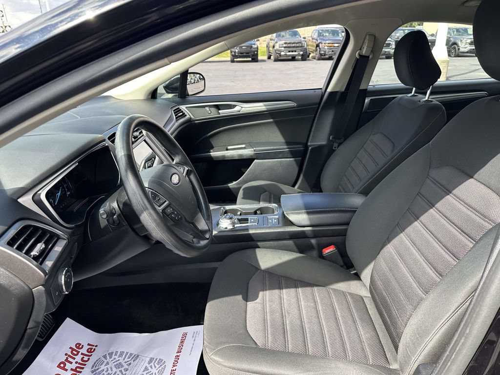 Certified 2020 Ford Fusion SE FWD image 10