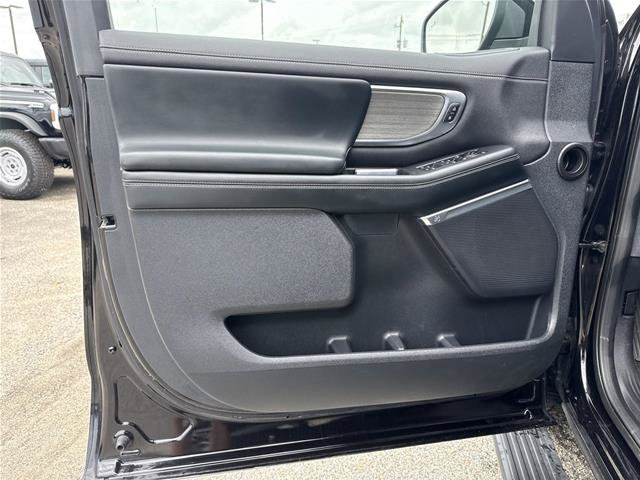 Certified 2025 Ford Expedition Platinum AWD/4WD image 27