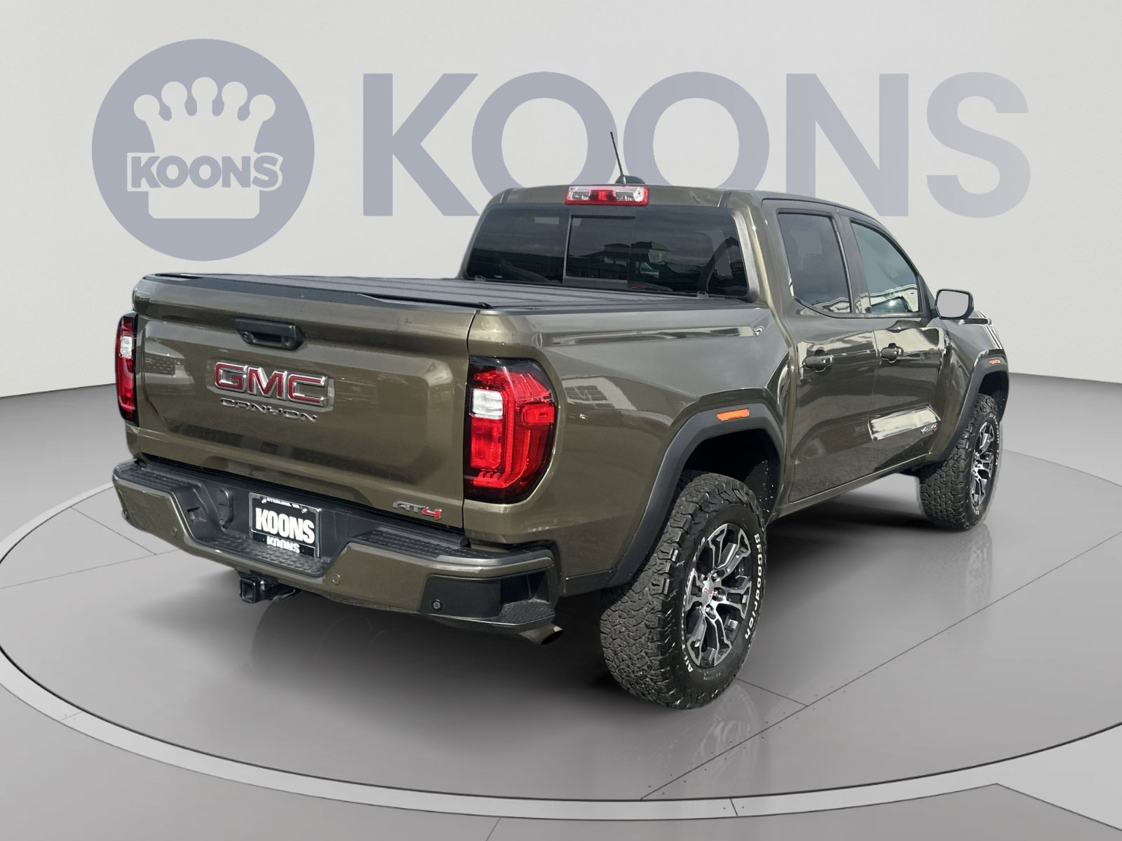 Used 2023 GMC Canyon AT4 w/ AT4 Premium Package AWD/4WD image 11