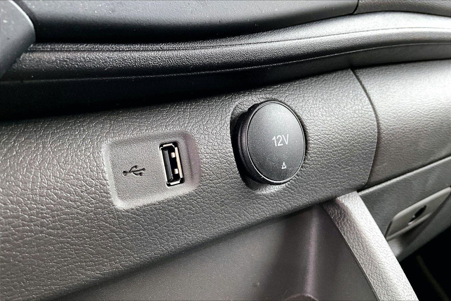 Certified 2024 Ford Transit 250 250 w/ Interior Upgrade Package image 29