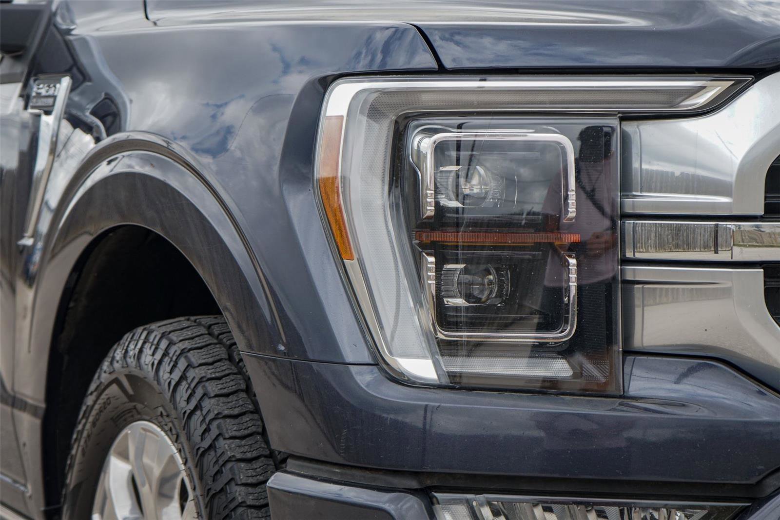 Certified 2022 Ford F150 Platinum w/ Equipment Group 701A High image 3