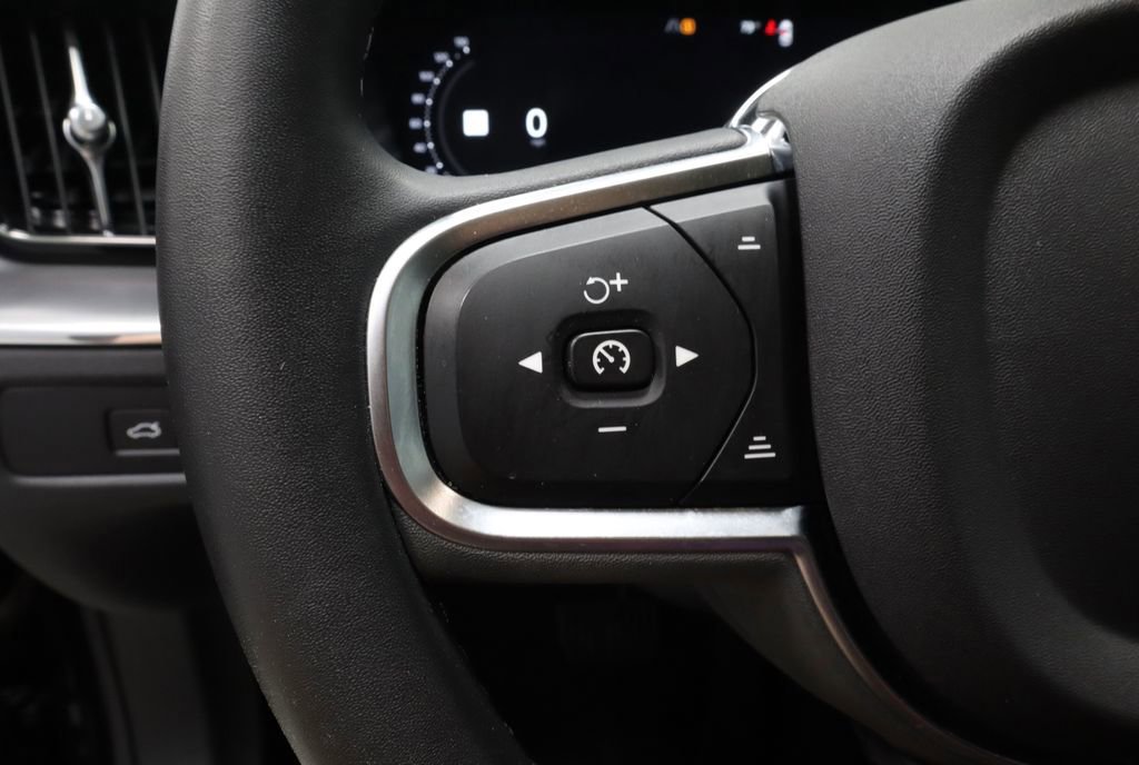 Used 2024 Volvo XC60 T8 Core AWD/4WD image 26