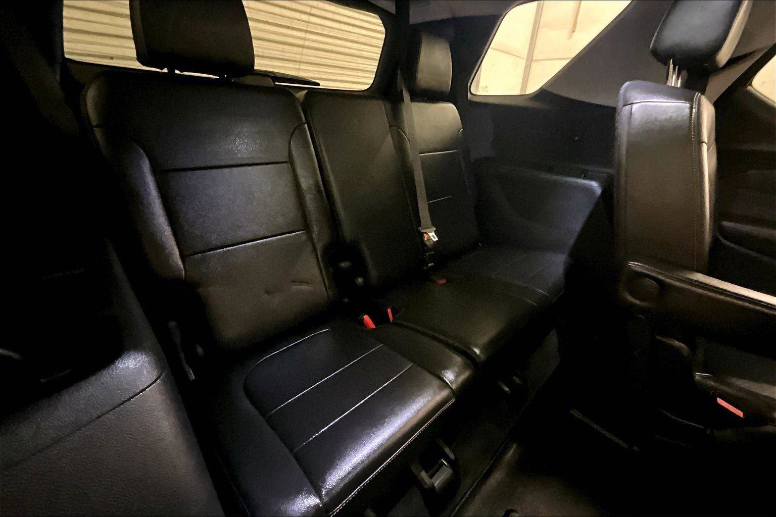 Used 2020 Chevrolet Traverse Premier w/ Redline Edition image 27