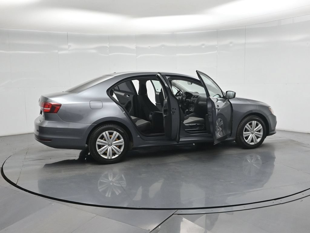 Used 2017 Volkswagen Jetta S FWD image 4