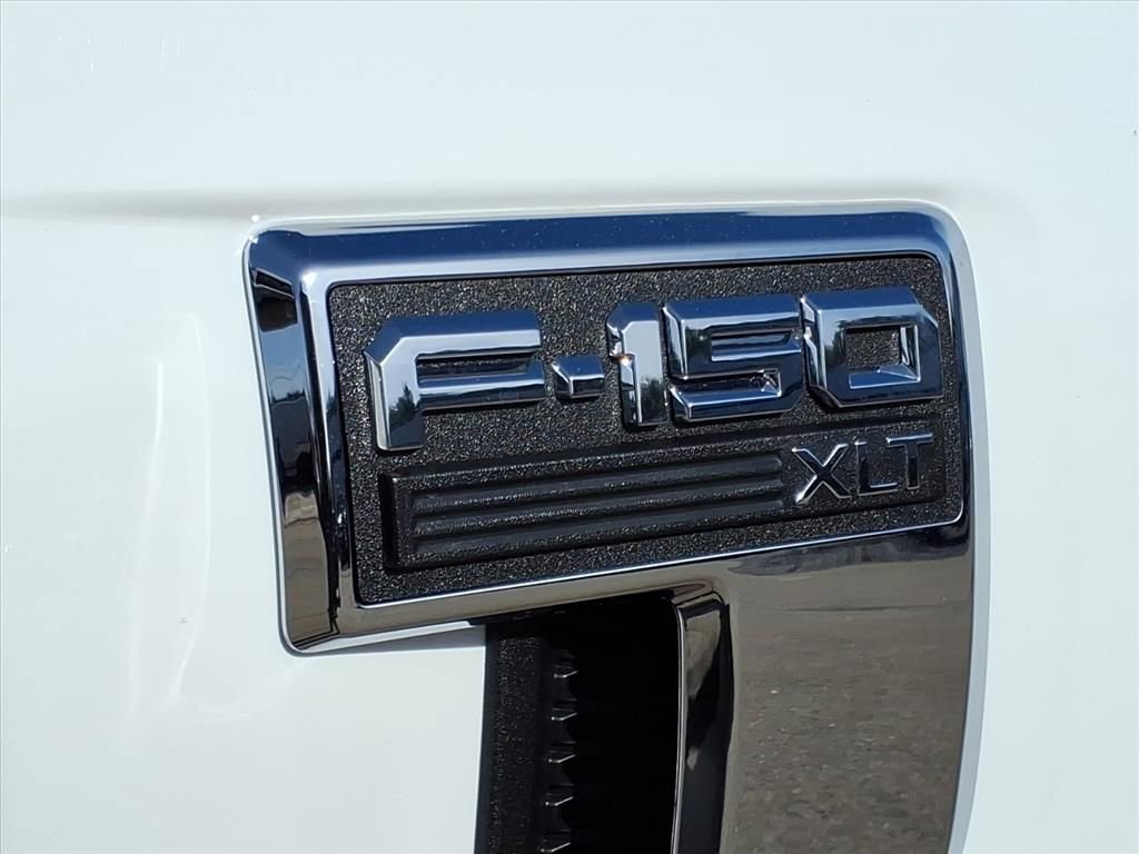 Certified 2025 Ford F150 XLT w/ Equipment Group 301A Standard image 9