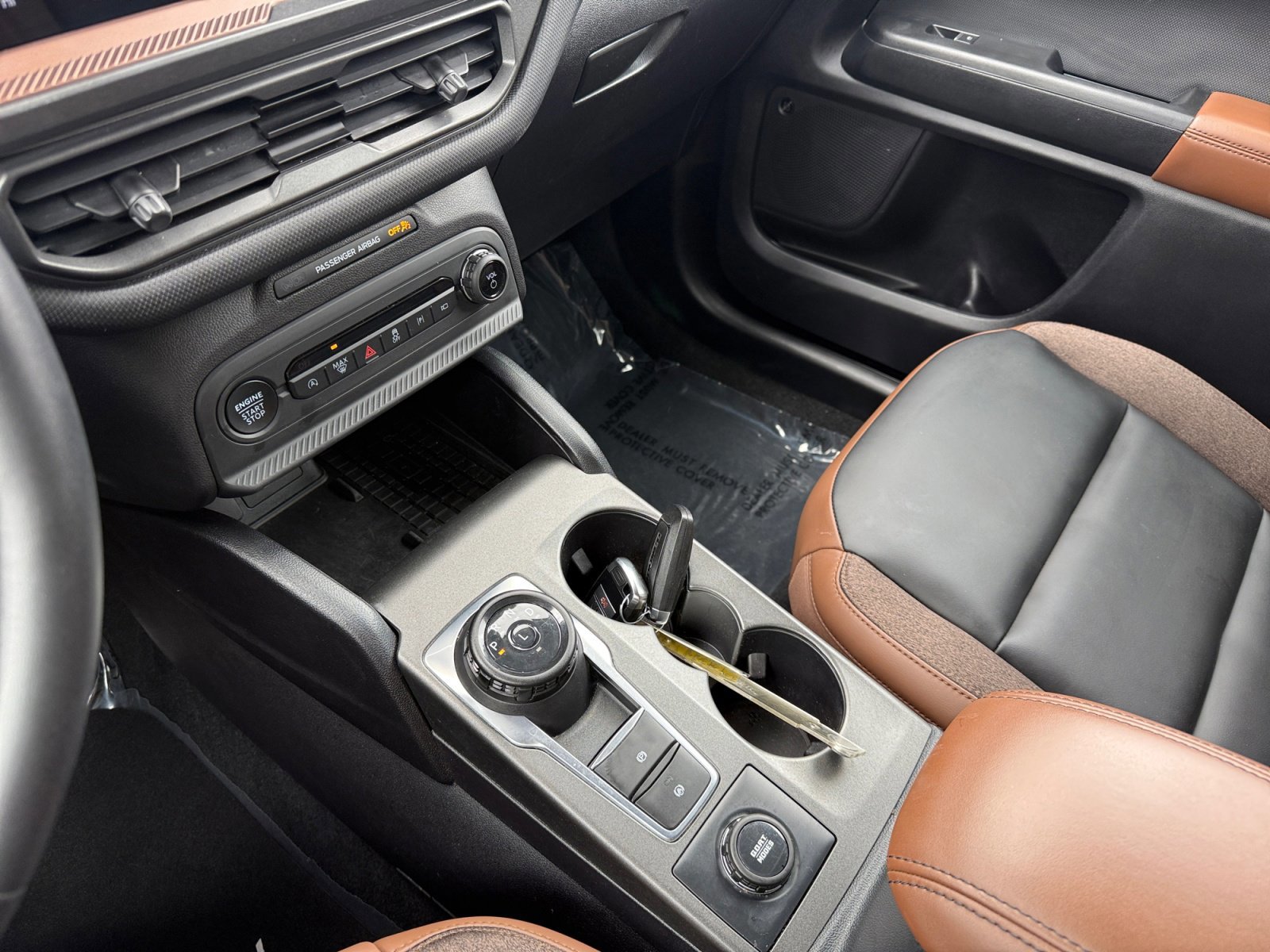 Certified 2025 Ford Bronco Sport Outer Banks w/ Outer Banks Tech Package+ AWD/4WD image 13