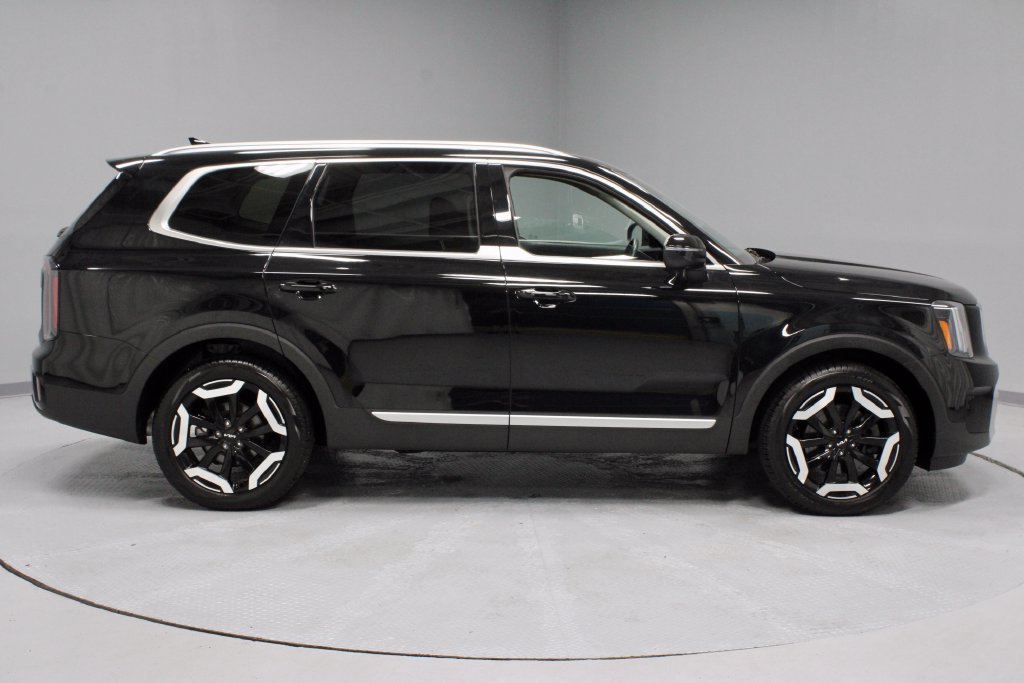 Used 2025 Kia Telluride EX AWD/4WD image 13