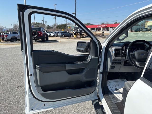 Certified 2022 Ford F150 XLT w/ Equipment Group 302A High image 11