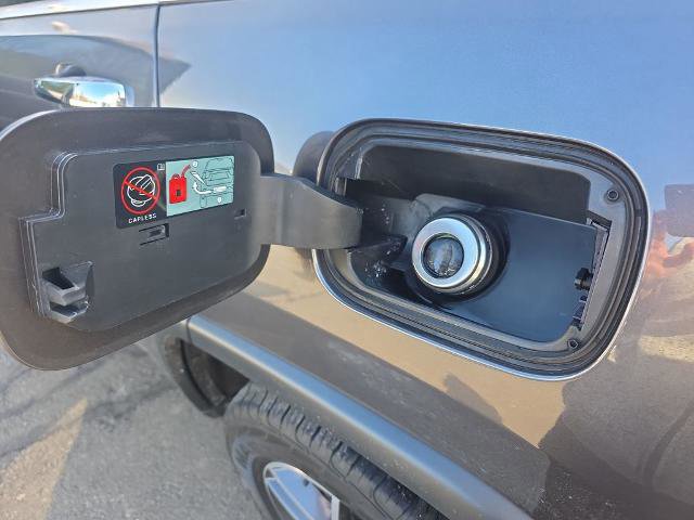 Used 2018 Jeep Grand Cherokee Limited image 15