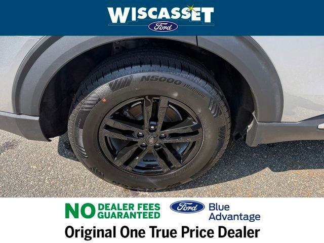 Certified 2022 Ford Explorer XLT w/ Equipment Group 202A image 32