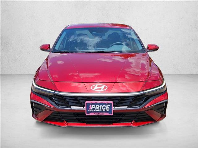 Used 2024 Hyundai Elantra SEL FWD image 2