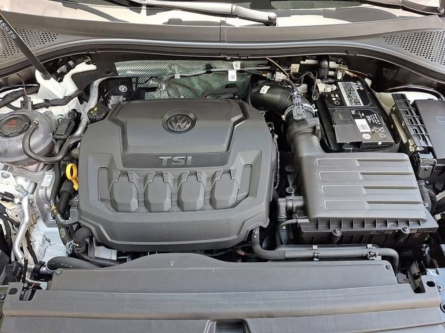 Used 2023 Volkswagen Tiguan SE R-Line AWD/4WD image 29
