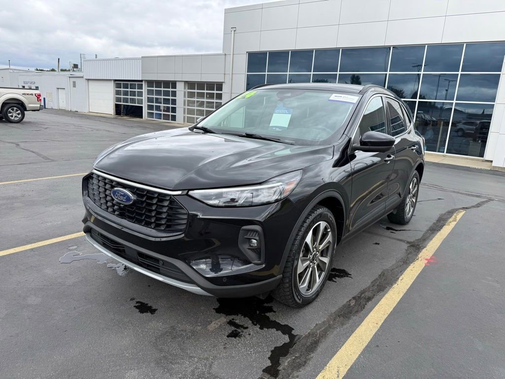 Certified 2024 Ford Escape Platinum AWD/4WD image 6