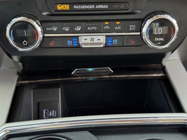Certified 2022 Ford F250 Lariat w/ Lariat Value Package AWD/4WD image 19