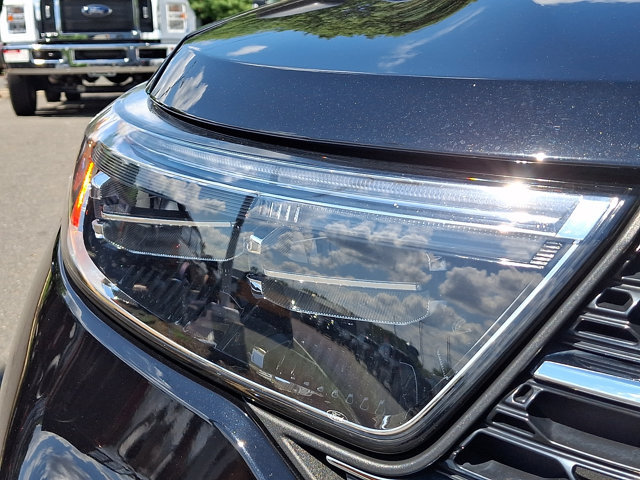 Certified 2023 Ford Explorer XLT w/ Equipment Group 202A AWD/4WD image 14