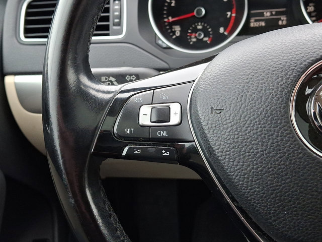 Used 2017 Volkswagen Jetta SE image 22