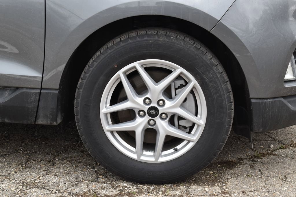 Certified 2024 Ford Edge SEL w/ Convenience Package image 5