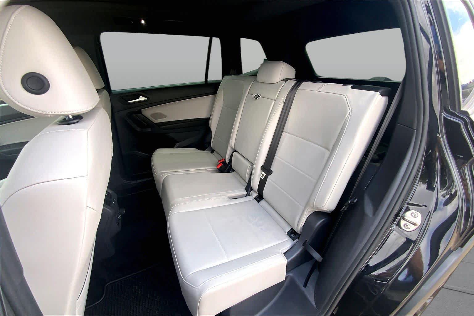 Used 2021 Volkswagen Tiguan SE R-Line FWD image 21