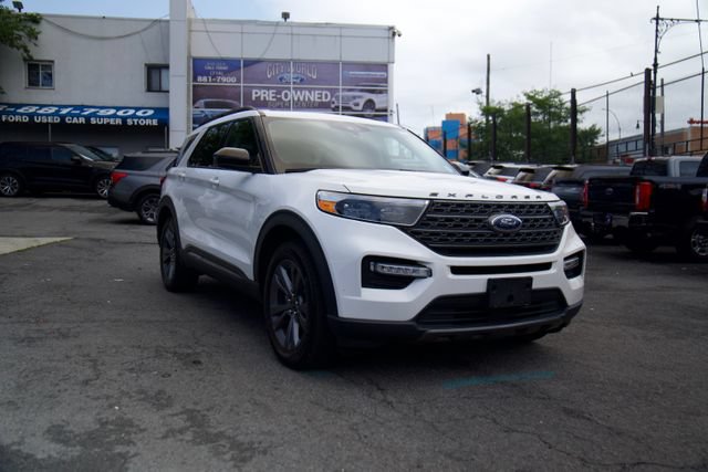 Certified 2023 Ford Explorer XLT w/ Equipment Group 202A