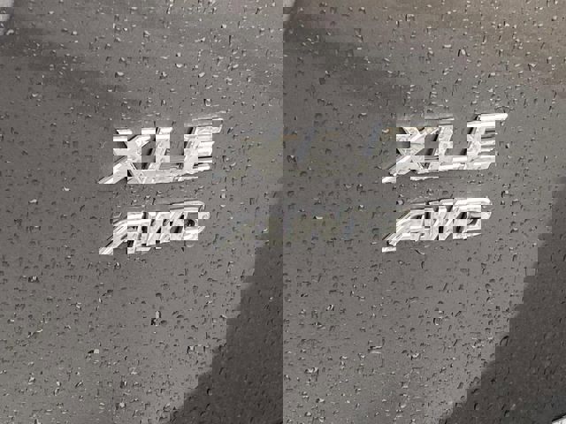 Used 2018 Toyota RAV4 XLE image 6