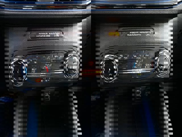 Certified 2025 Ford Escape ST-Line image 25