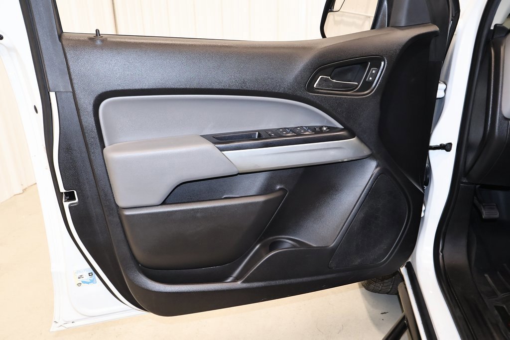 Used 2019 Chevrolet Colorado LT image 14