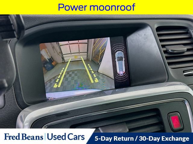 Used 2017 Volvo V60 T5 Cross Country w/ Convenience Package image 17