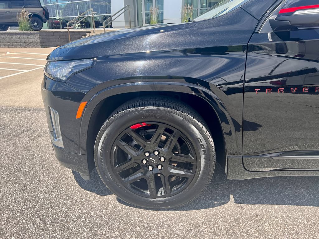 Used 2023 Chevrolet Traverse Premier w/ Redline Edition AWD/4WD image 33
