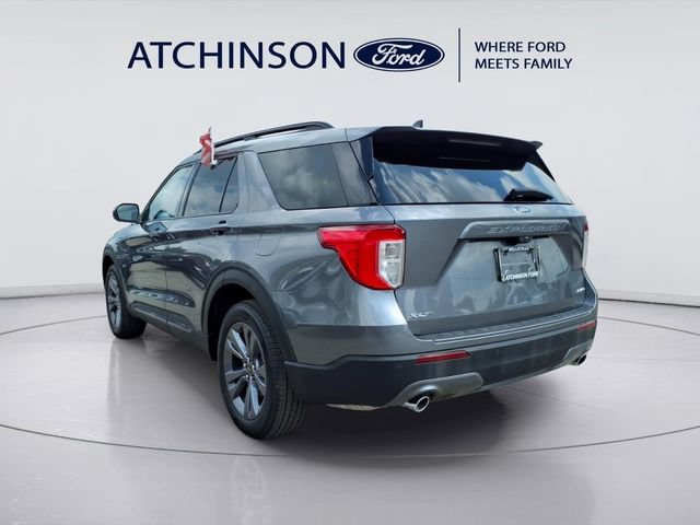 Certified 2023 Ford Explorer XLT w/ Equipment Group 202A AWD/4WD image 6