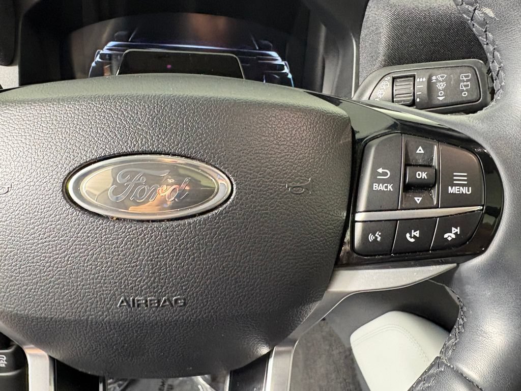 Certified 2025 Ford Explorer Platinum w/ Ultimate Package AWD/4WD image 23