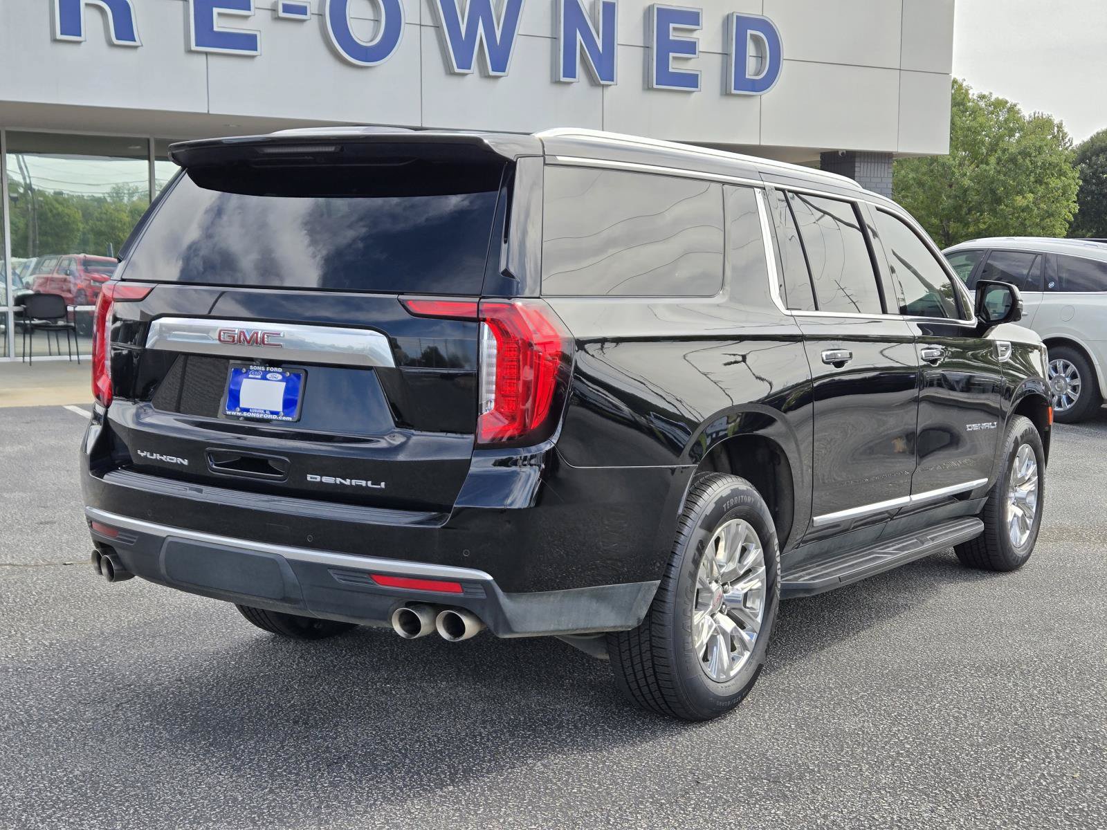 Used 2024 GMC Yukon XL Denali w/ Max Trailering Package AWD/4WD image 8