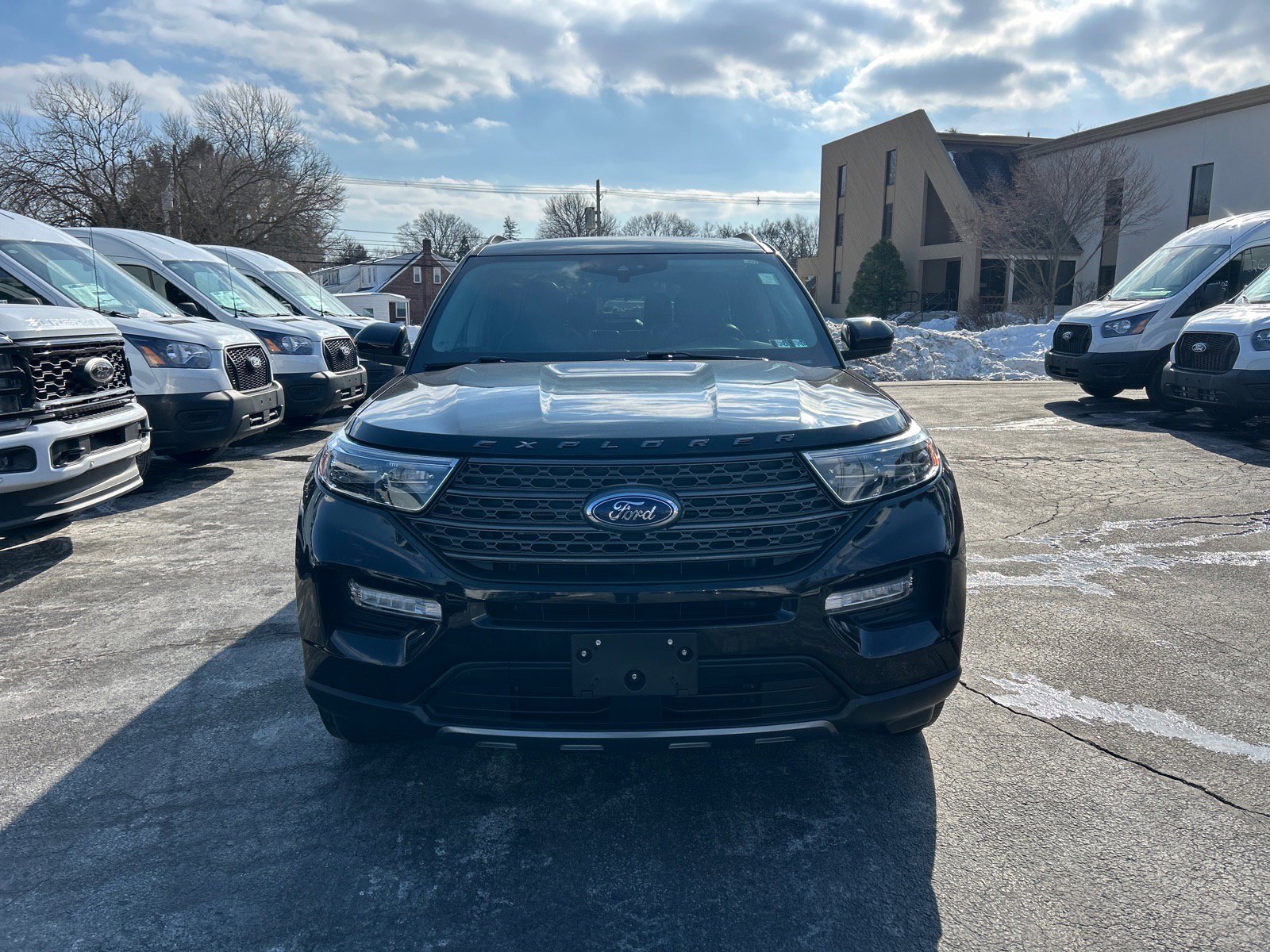 Certified 2022 Ford Explorer XLT w/ Equipment Group 202A image 2