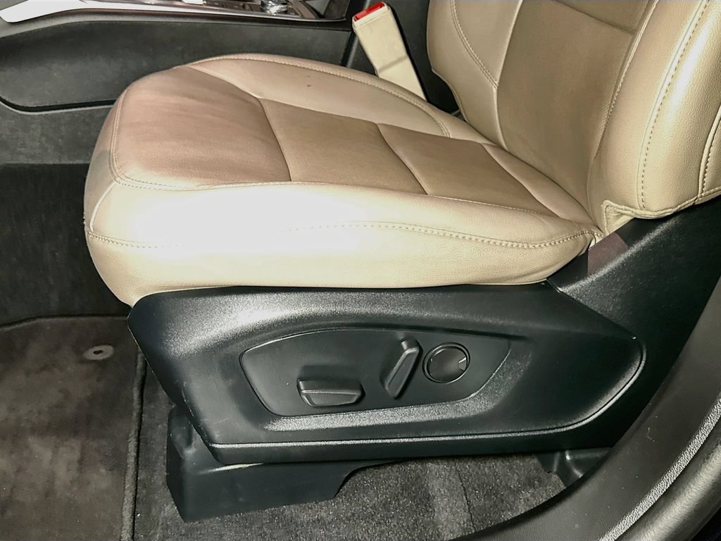 Certified 2023 Ford Explorer Limited AWD/4WD image 16