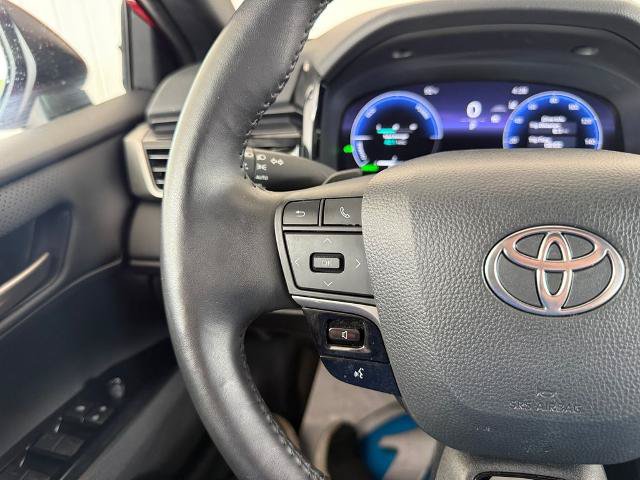 Used 2025 Toyota Camry XSE FWD image 10