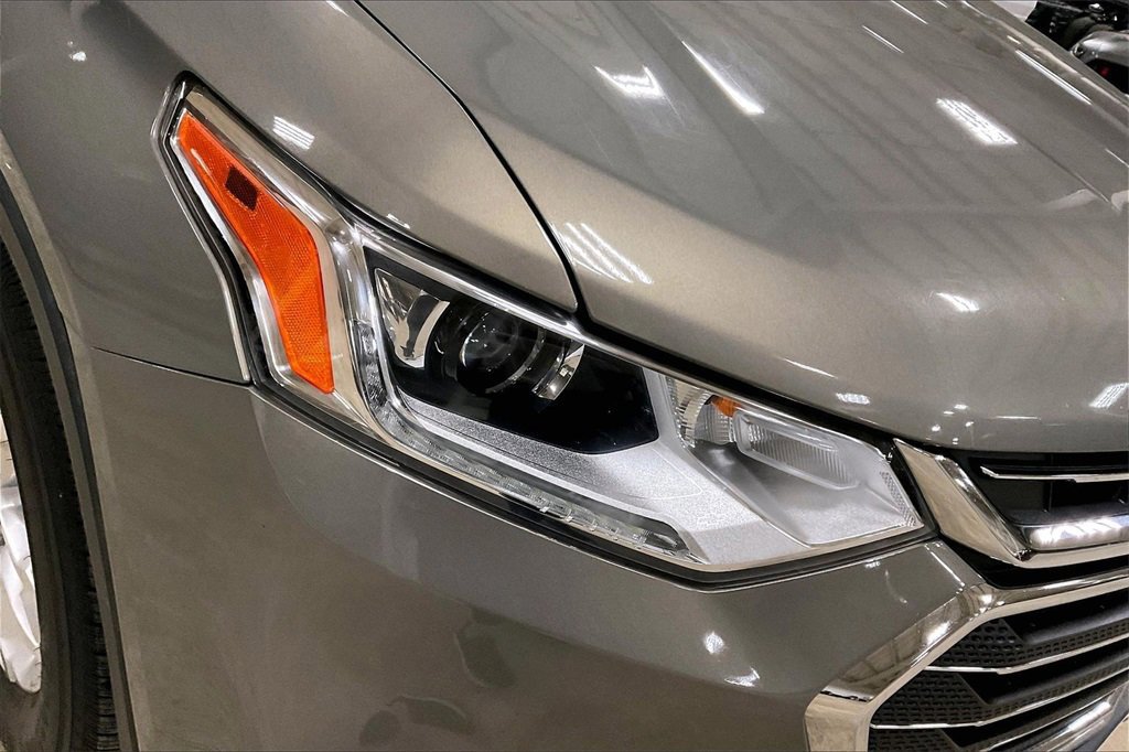 Used 2018 Chevrolet Traverse LT image 27