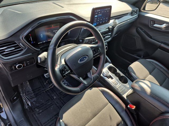 Certified 2024 Ford Escape ST-Line AWD/4WD image 12