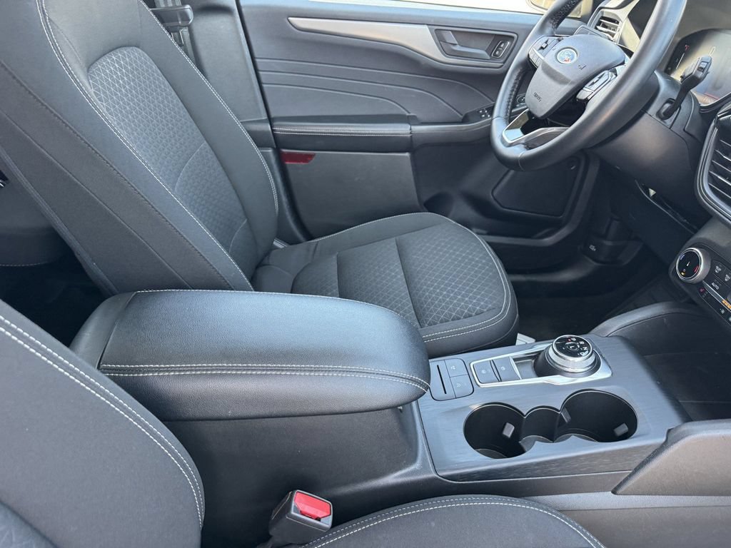 Certified 2024 Ford Escape Active AWD/4WD image 10